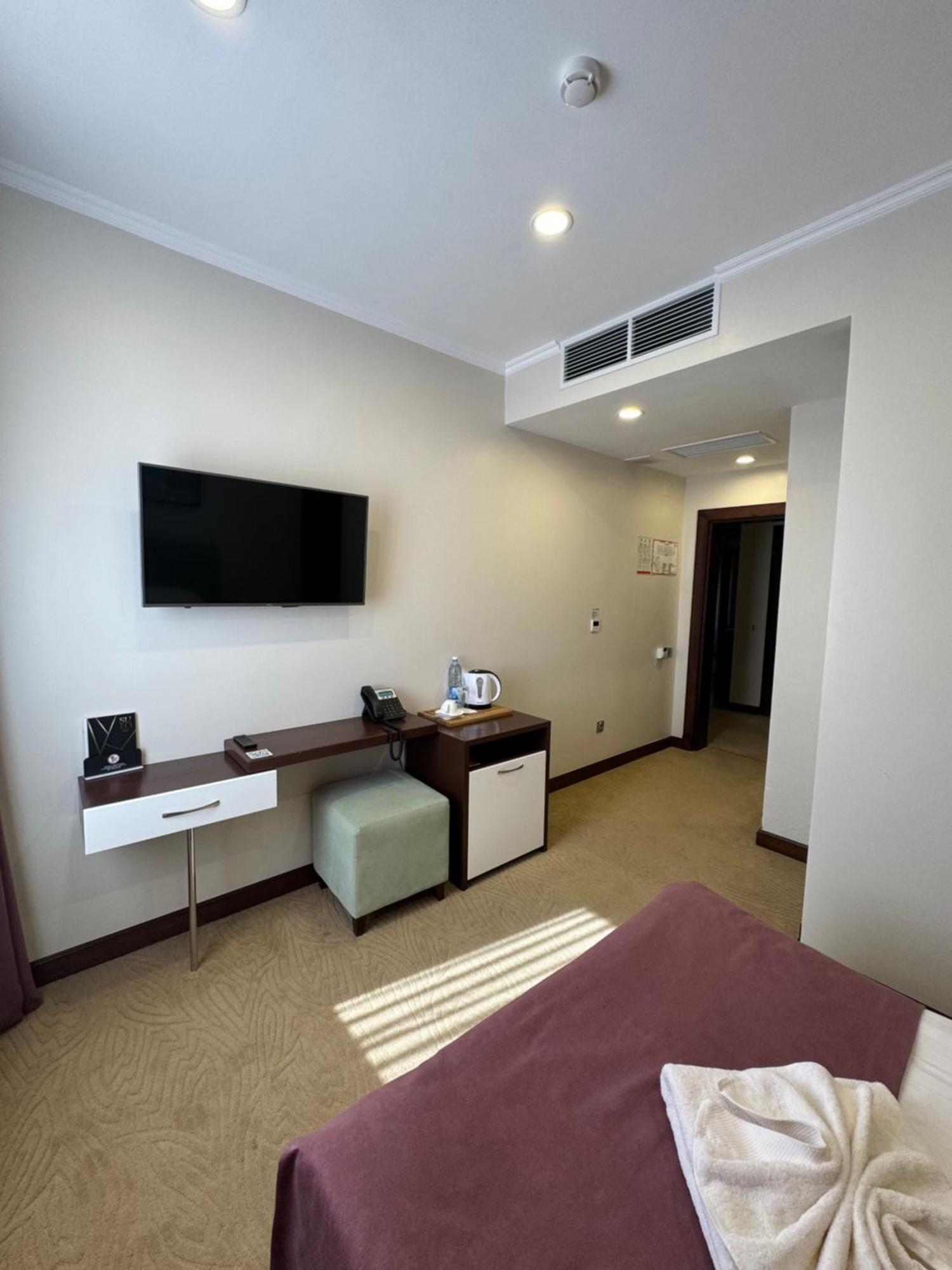 Sulo Atyrau Hotel Extérieur photo