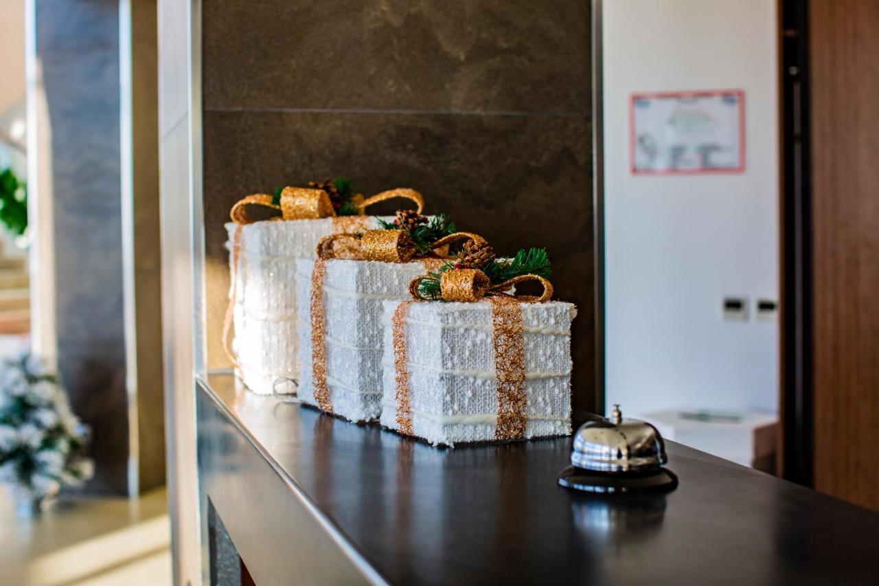 Sulo Atyrau Hotel Extérieur photo